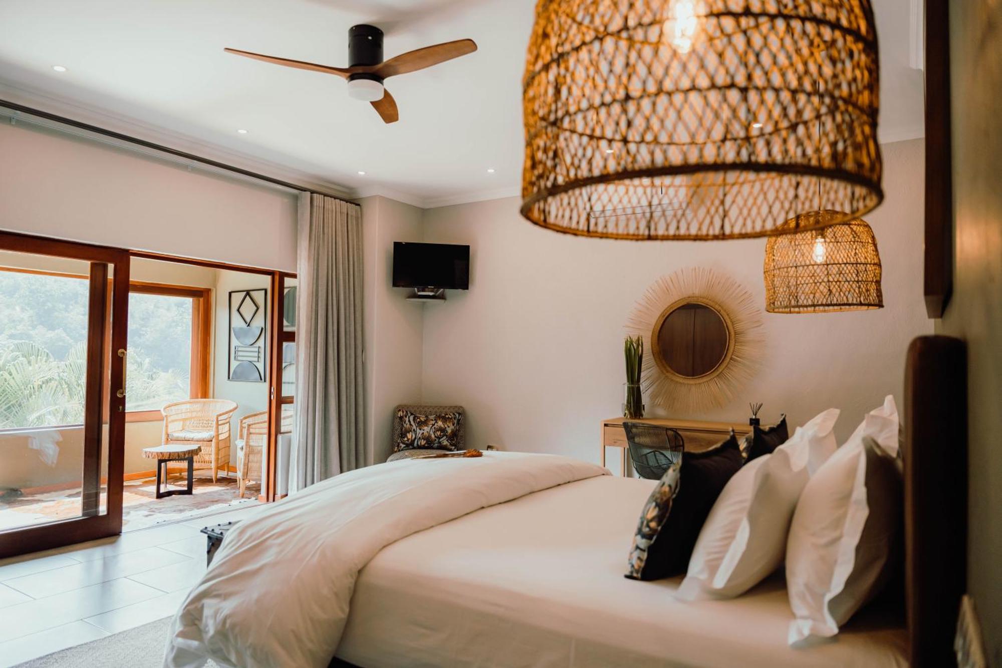Bambuu Lakeside Lodge Hazyview Extérieur photo